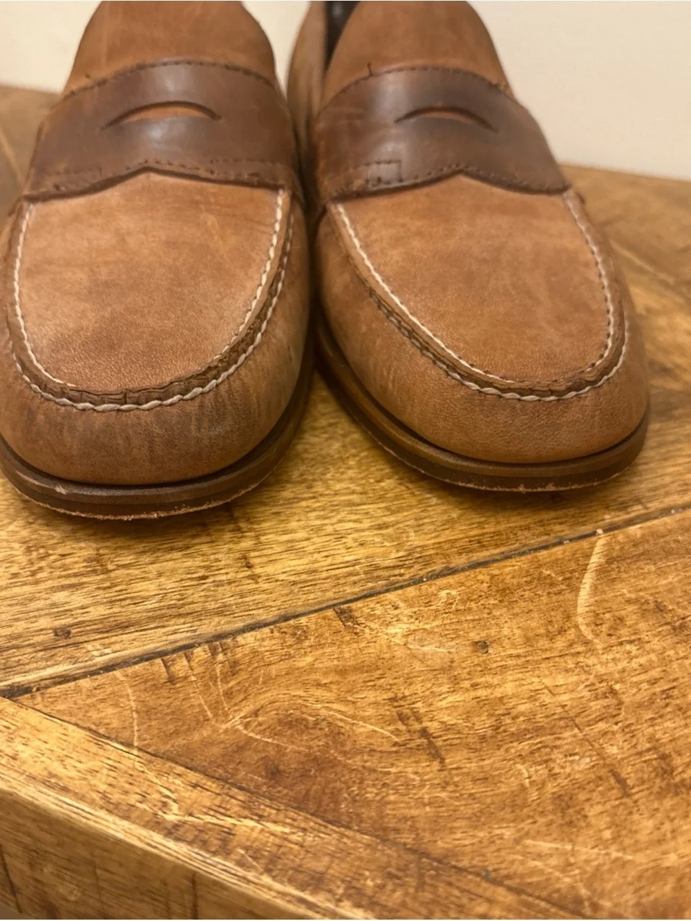 G.H. Bass & Co Weejuns Men’s Brown Leather Penny Loafer Contrast Stitch US 9.5